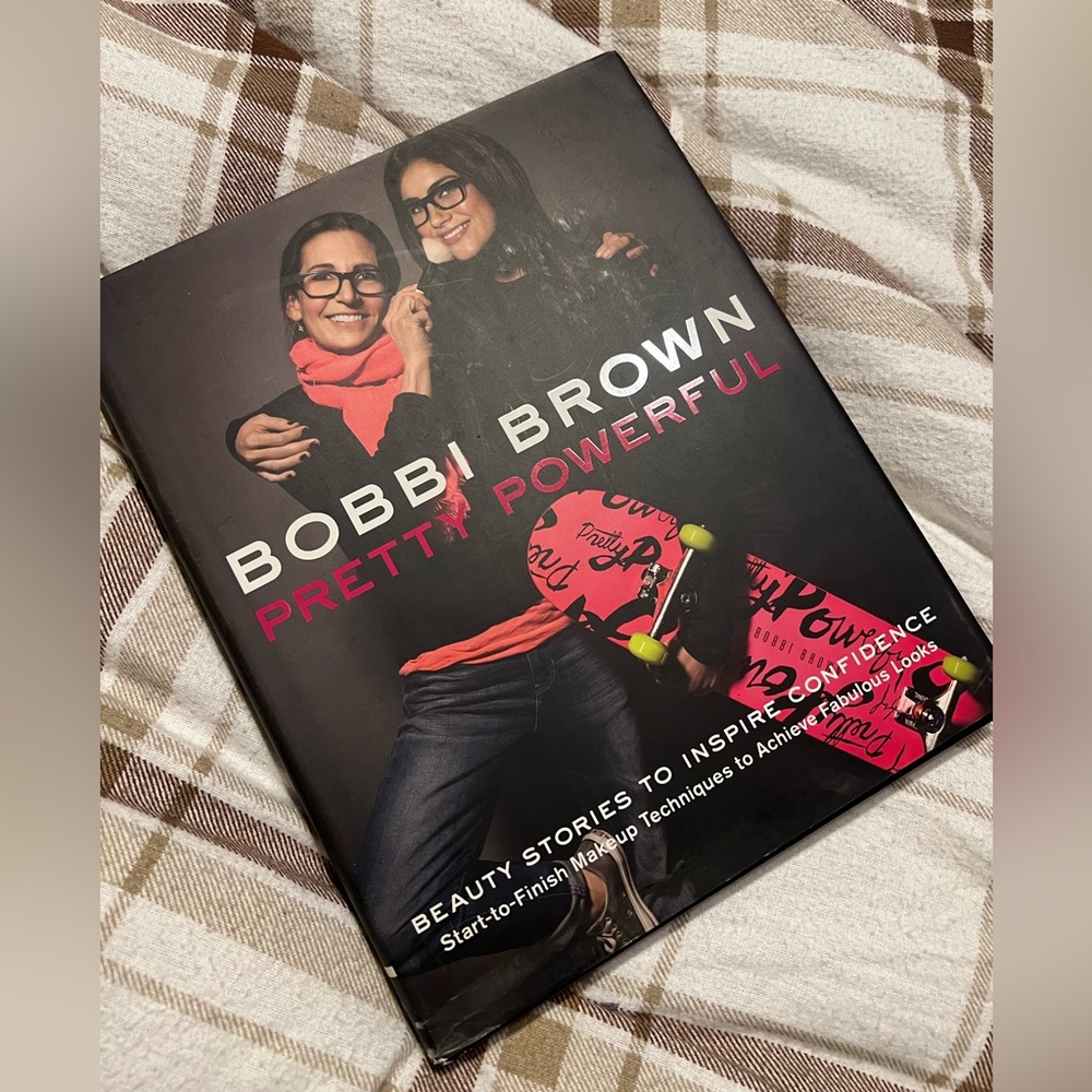 Bobbi Brown makeup book- Pretty Powerful